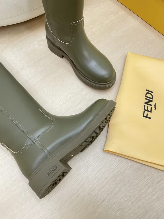 Fendi Shoe 